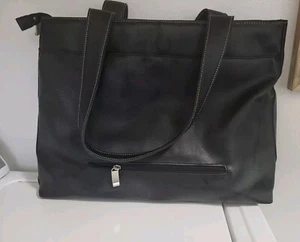 US Luggage New York Black Padded Laptop Bag With Hand Straps Pink Interior - Photo 1/6