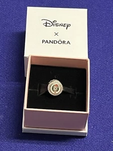 2024 Disney Parks Pandora Christmas Winnie The Pooh And Tiger Charm New - Picture 1 of 6
