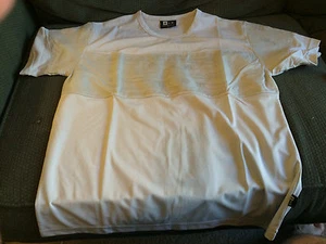 MENS SILVER M2M SHORT SLEEVE ATHLETIC SHIRT SIZE XL X-LARGE - Picture 1 of 7