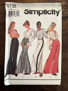 Simplicity 8738 UNCUT Sewing Pattern, Misses' Bell Bottom Pants, Size N (10-14) - Picture 1 of 2