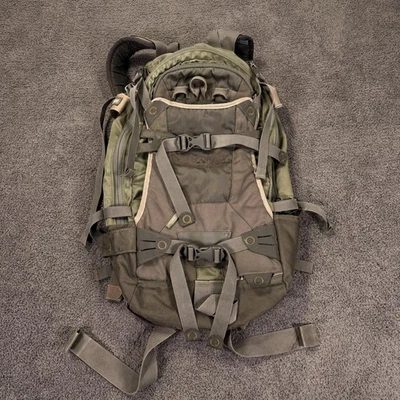 Рюкзак CamelBak Hellion Outlaw Hydration Оливковый Зеленый Тактический для Горного велосипеда Походов - Изображение 1 из 4