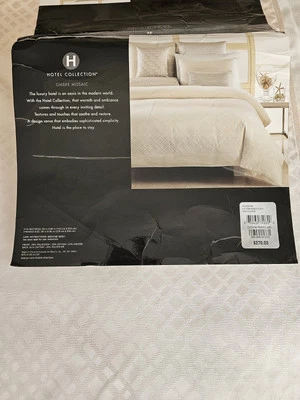 Macys Hotel Collection Ombre Jacquard FULL / QUEEN Duvet & Shams Set White Ivory - Image 1 of 4