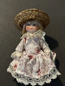 Vintage Miniature Doll - Composite Body (A) - Picture 1 of 6