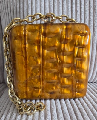 复古 Walborg 50 年代棕色/金色 Lucite 方形单肩包金色链条肩带 — 第 1/4 张图片