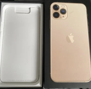 Apple iPhone 11 Pro Gold 64GB OVP - ohne Zubehör - Bild 1 von 1