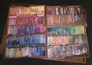 Mungyo Gallery Artists Extra Fine Soft Pastels Wood Box Set of 200 + Koh-I-Noor - Picture 1 of 17