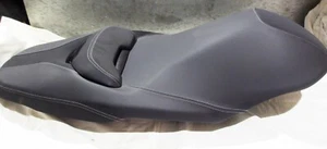 Sella originale Yamaha XMAX 125 300 Seat dal 2023 come nuova 0km BMK-F470E-00 - Foto 1 di 11