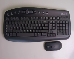 Microsoft Wireless Multimedia Keyboard 1.1 #1014 and 2.1 USB Receiver + Mouse - Picture 1 of 13