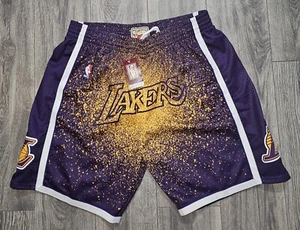 Mitchell & Ness NBA LA Lakers 2009-10 Farbverlauf Sprühfarbe Swingman Shorts 2XL - Bild 1 von 8
