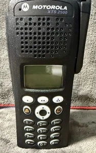Motorola XTS2500 VHF modèle 3 - Photo 1/8
