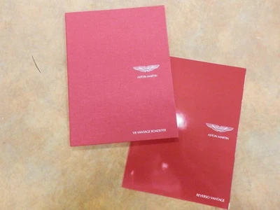 Libro de tapa dura de información de ventas Aston Martin V8 Vantage Roadster Foto 1 de 4