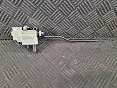2007-2011 BMW 3 Series 328i 328xi E90 E92 Fuel Filler Door Lock Actuator - Imagem 1 de 4