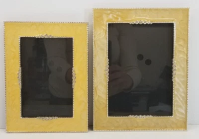 Lote de 2 marcos de fotos de colección esmaltados sobre metal 4x6 y 5x7 con pedrería DEFECTUOSOS Foto 1 de 4
