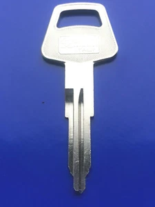 Classic Mini Austin Leyland Land Rover Ignition Key Cut to Code Lowe & Fletcher - Picture 1 of 1
