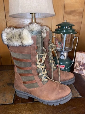 Keen Wapato Boots Women’s Sz 9 Mid-Calf Suede Waterproof Winter Snow Brown EUC - Image 1 of 4