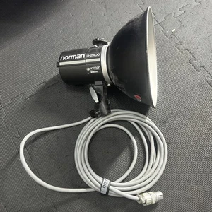 Norman LH2400 Strobe head. with R9124. Bulbs Untested, As Is - Picture 1 of 8