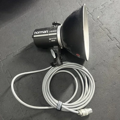 Cabezal estroboscópico Norman LH2400. con R9124. Bombillas sin probar, como están Foto 1 de 4