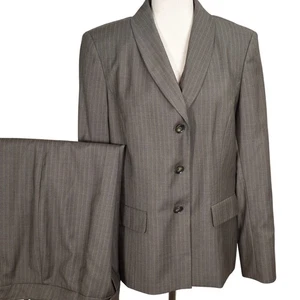 Le Suit Pantsuit Women 14 Gray Yellow Pinstripe Classic Career Shawl VTG NWT - Picture 1 of 19