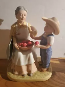 Homco 1985 Denim Days DANNY'S GRANDMA #1526 Porcelain Figurine Country Vintage - Picture 1 of 3