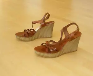 schöne One of a kind Keilabsatz High Heel Sandaletten Echtleder Gr. 40 - Bild 1 von 7