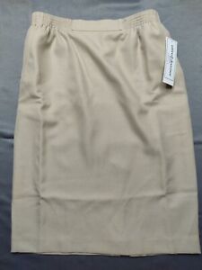Alfred Dunner Women Petite 8P Tan Pull On 25" Length Classic Skirt NEW