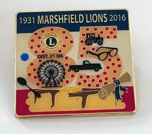 Marshfield Lions Club 85th Anniversary Pancake Emaille Pin 1931-2016 - Bild 1 von 3