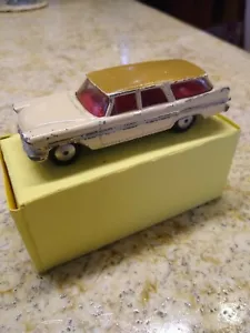 VINTAGE * 1959 -1963 * CORGI TOYS * NO 219 * PLYMOUTH SPORTS SURBUBAN * - Picture 1 of 8