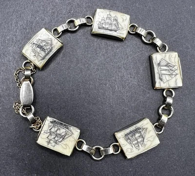 Vintage Carved Scrimshaw Ship Panel Bracelet Gold Tone - Bild 1 von 4