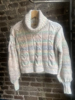 Suéter Boho Free People Cuello Alto XS Pastel Texturizado Tejido con Cable Manga Globo Foto 1 de 4