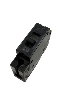 (1) Square D EHB14030 1p 277v 30a NEHB Bolt In Circuit Breaker - Nice Used -5AVL - Picture 1 of 4