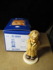 Hummel Goebel Figur Club Too Shy To Sing 845 TMK 8 Made in Germany L84 LK - Bild 1 von 4