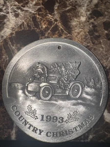 Country Christmas 1993 Pewter Round Ornament Fresh Cut Tree - Picture 1 of 2