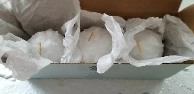 PartyLite  *ICED SNOWBERRIES*   2" Ball Candle Set    NIB Q21123 White - Image 1 of 4