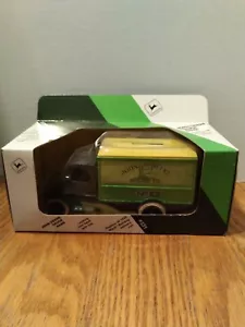 Diecast John Deere Truck Bank. 2:25 Scale - Picture 1 of 4