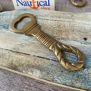 Abridor de botellas de nudo de cuerda - latón liso - acabado antiguo - accesorio de barra náutica - Imagen 1 de 5