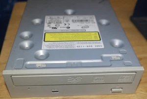 DVD Laufwerk Pioneer Model DVR-112D beige PATA IDE EIDE 5,25 Zoll - Bild 1 von 4