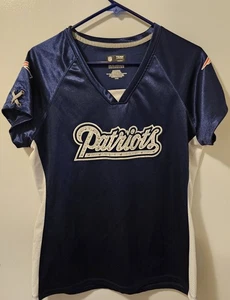 NFL 1st & Fashion New England Patriots V-Neck Jersey Lace-Up ShortSleeve Women L - Bild 1 von 9