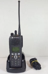 Radio numérique bidirectionnelle MOTOROLA XTS2500 III UHF 380-470 MHz P25 H46QDH9PW7BN XTS - Photo 1/3