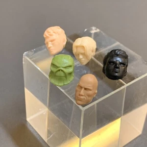 5 PROTOTYPEN KEIN BEMALTER KOPF FÜR DC Comics UNVERSE 3,75" FIGUREN ROBIN BATMAN #f - Bild 1 von 8