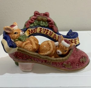 House Of Lloyd Christmas Salt & Pepper Shakers Set "Not Even A Mouse" Shoe Base - Picture 1 of 15
