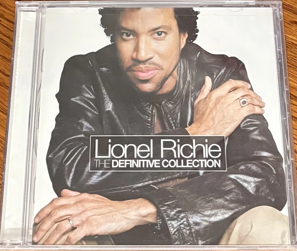 LIONEL RICHIE "THE DEFINITIVE COLLECTION" BRAND NEW ORIGINAL 2003 USA CD ALBUM - Image 1 of 1