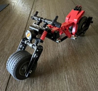 Lego Vintage Set 8520 Motorcycle Only - Incomplete - Technic Throwbot Slizer - Image 1 of 4
