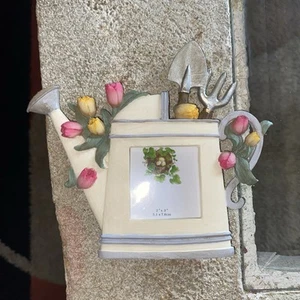 Ceramic Resin 3D Tabletop Picture Frame Tulip Tea Pot Can Holds 3.5 x 5 Photo - Picture 1 of 7