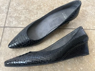 Stuart Weitzman Shoes Womens Sz 8 Wedge Black Snake Print Slip On - Image 1 of 4