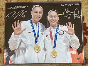 Sue Bird/Diana Taurasi squadra USA firmata "Undefeated, 5x Olympic Gold" foto 16x20 - Foto 1 di 1