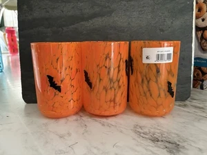 Halloween Anhänger Trinkglas Daumenabdruck Konfetti Fledermäuse Orange 3er Set Trendy - Bild 1 von 5