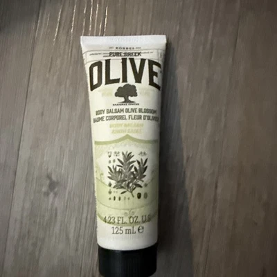 Bálsamo corporal Korres Pure Greek BLOSSOM 4,23 OZ 125 ml hidratante tonificante Foto 1 de 3