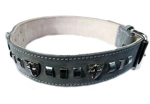 2 Zoll breites graues Leder-Hundehalsband mit dekorativem Design und Union Jack Abzeichen - Bild 1 von 1