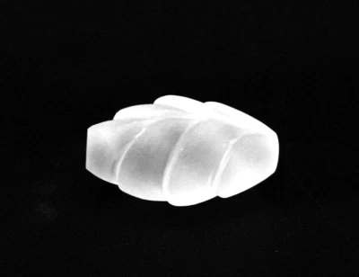 CRISTAL DE ROCA natural/Tallado a mano/Barril/Esmerilado/W 15MM/L 26MM/37.00 Ct/Sin perforar Foto 1 de 4