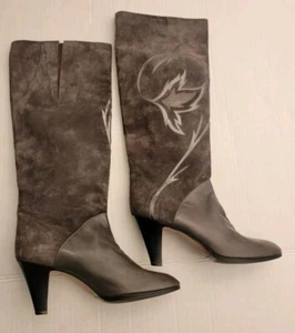 Vintage Bally Boots Womens 10M Gray Suede Leather Tall Heeled w/ Applique Unique - Picture 1 of 15